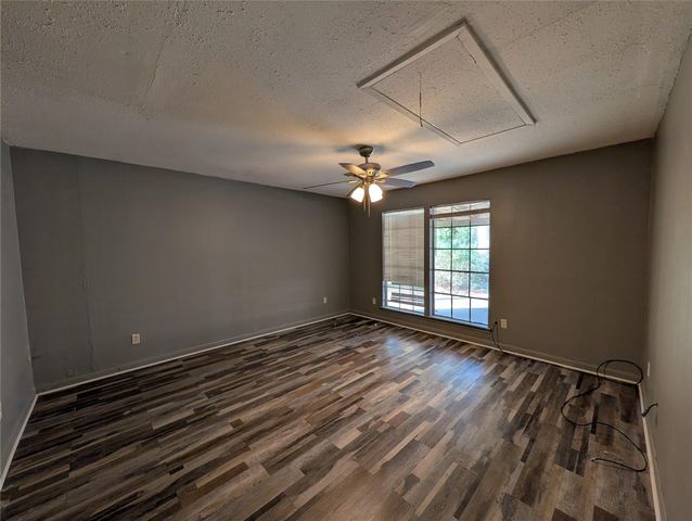 88 Gazebo Street A, Huntsville, TX 77340