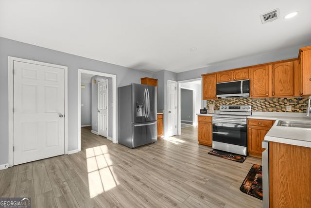 5732 Amerson Lane, Ellenwood, GA 30294