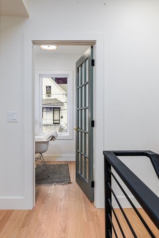 96 Burpee Rd, Swampscott, MA 01907
