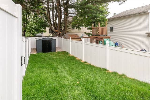 96 Burpee Rd, Swampscott, MA 01907