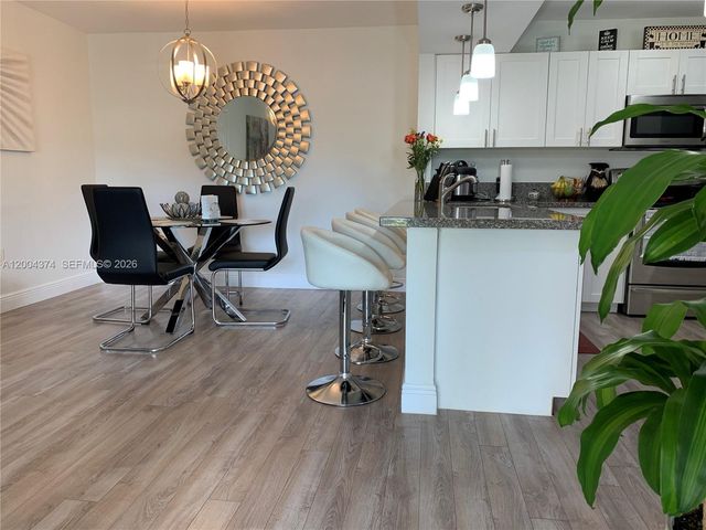 8660 SW 212th St 305, Cutler Bay, FL 33189