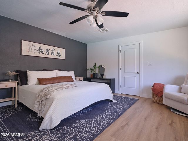 1038 E ELM Street, Phoenix, AZ 85014