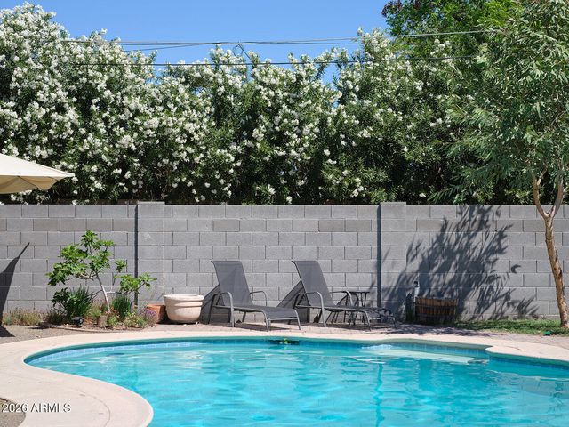 1038 E ELM Street, Phoenix, AZ 85014