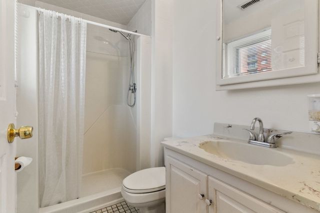 22 Ninth Street 102, Medford, MA 02155