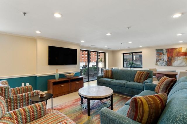 22 Ninth Street 102, Medford, MA 02155