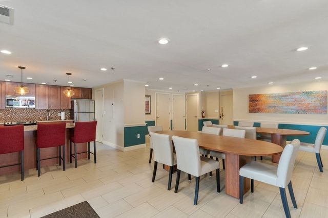 22 Ninth Street 102, Medford, MA 02155