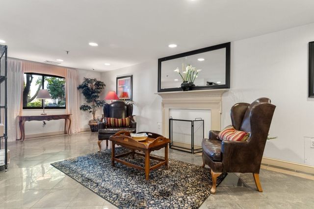 22 Ninth Street 102, Medford, MA 02155
