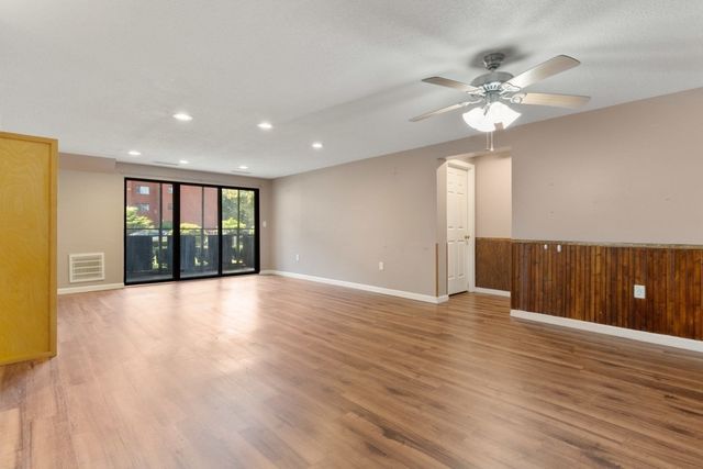 22 Ninth Street 102, Medford, MA 02155