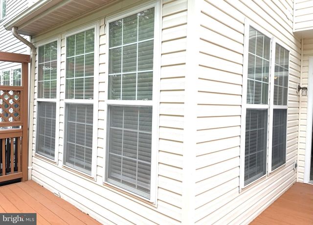 2540 BANSHIRE DR, Herndon, VA 20171
