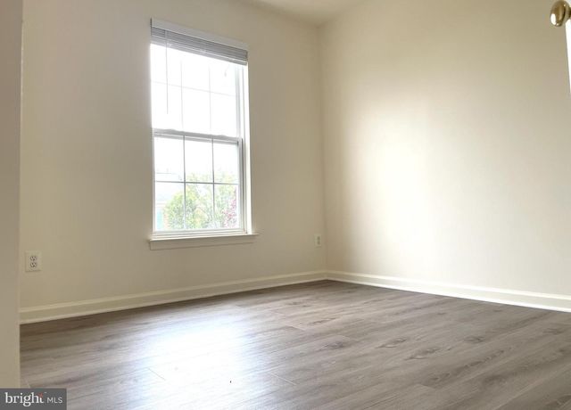 2540 BANSHIRE DR, Herndon, VA 20171