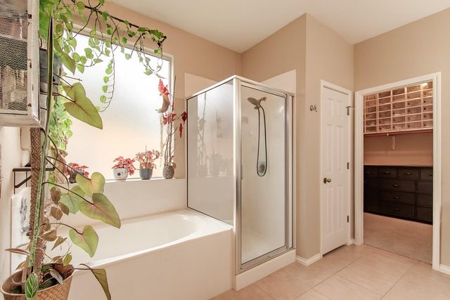 616 Bayou Bend DR, Buda, TX 78610