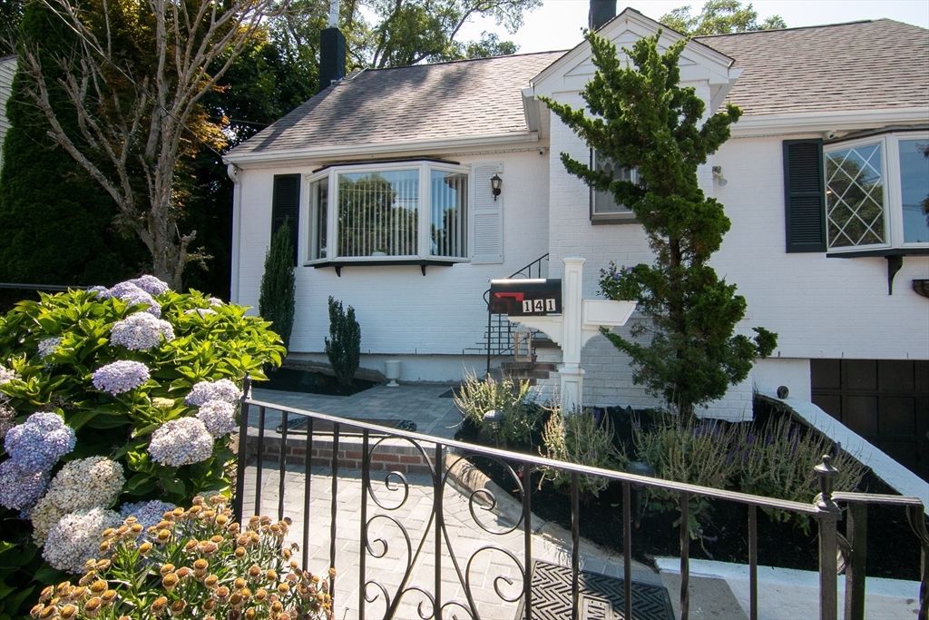 141 Brooks St, Medford, MA 02155