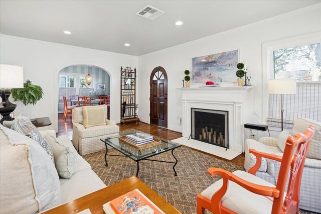 2109 Colquitt Street, Houston, TX 77098