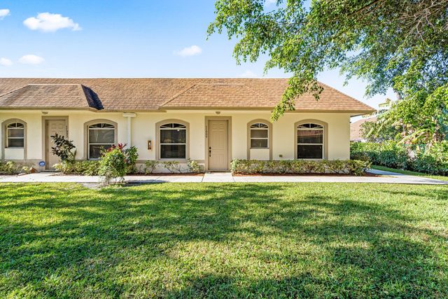 11999 Sturbridge Lane, Wellington, FL 33414