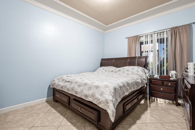 11999 Sturbridge Lane, Wellington, FL 33414