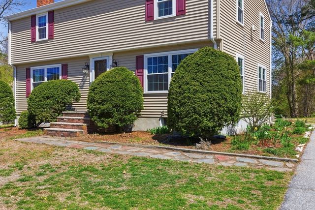 32 Hathaway Road, Wilmington, MA 01887