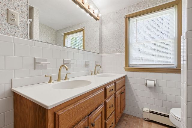 32 Hathaway Road, Wilmington, MA 01887