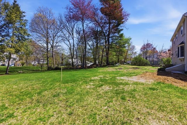 32 Hathaway Road, Wilmington, MA 01887