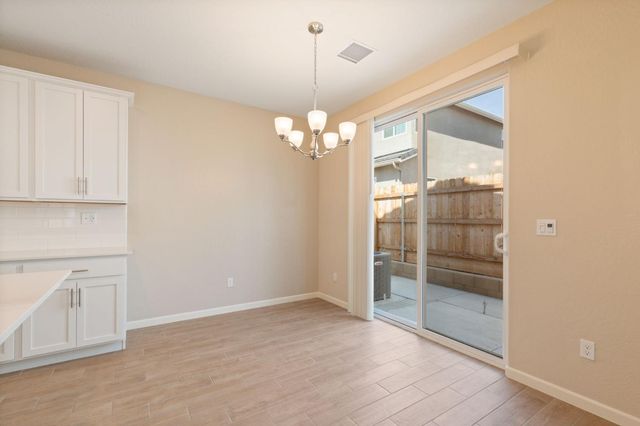 1109 Royalty Way W, Madera, CA 93636