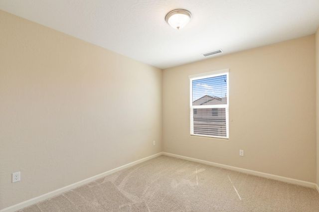 1109 Royalty Way W, Madera, CA 93636