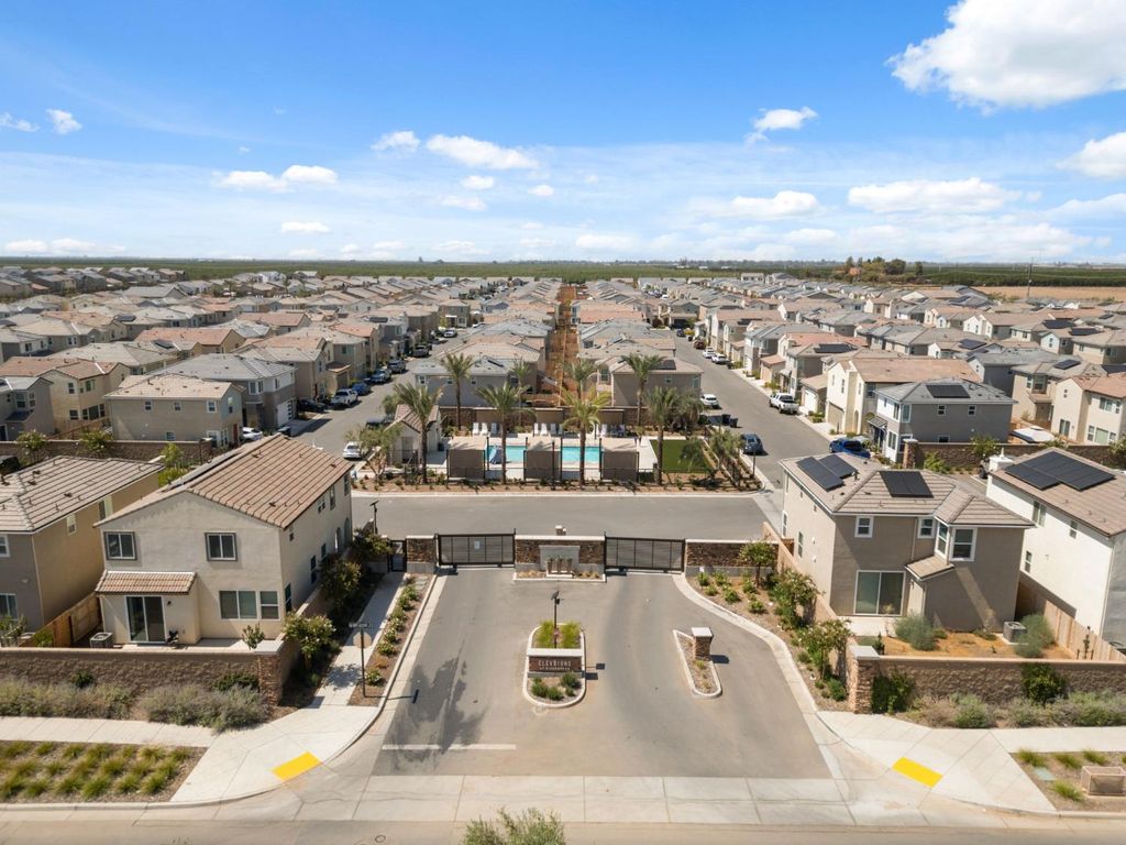 Image 35 of property listing at 1109 Royalty Way W, Madera, CA 93636