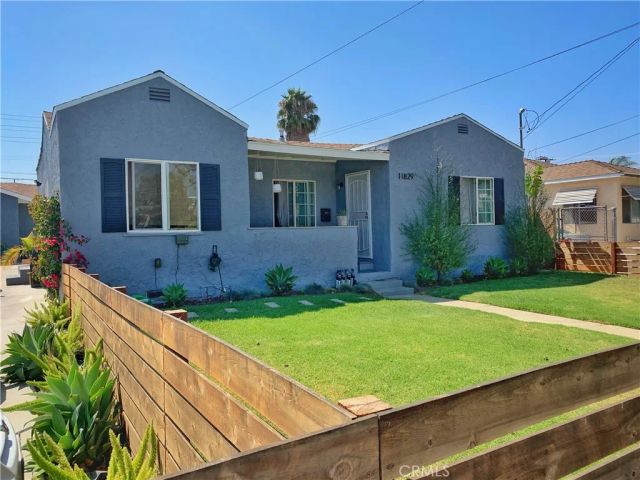 11835 Gale Ave, Hawthorne, CA 90250