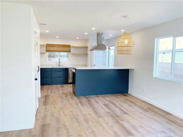 11835 Gale Ave, Hawthorne, CA 90250