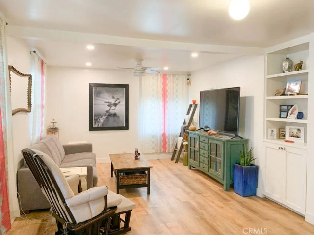 11835 Gale Ave, Hawthorne, CA 90250