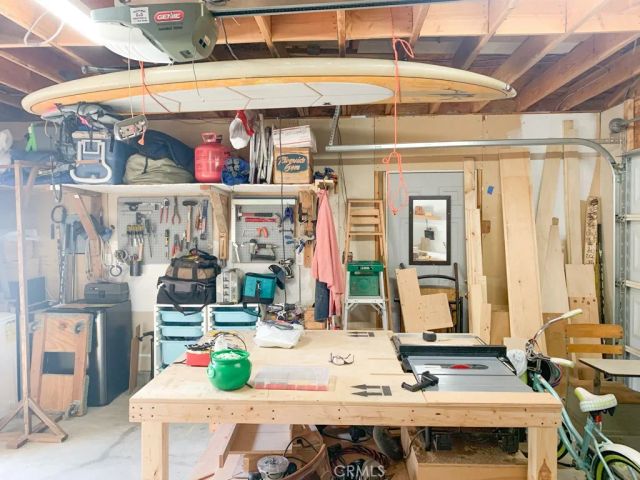 11835 Gale Ave, Hawthorne, CA 90250