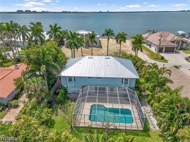 647 Coral DR, Cape Coral, FL 33904