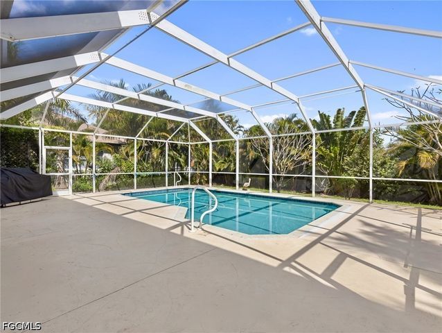 647 Coral DR, Cape Coral, FL 33904