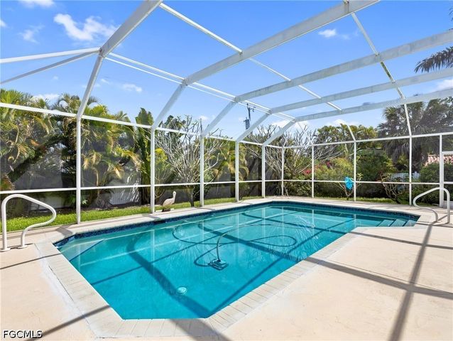 647 Coral DR, Cape Coral, FL 33904