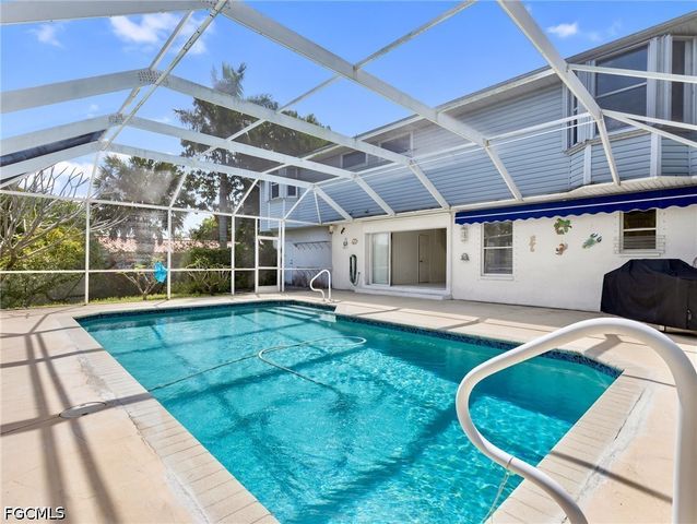 647 Coral DR, Cape Coral, FL 33904