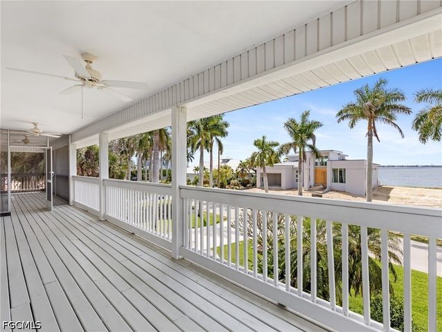 647 Coral DR, Cape Coral, FL 33904