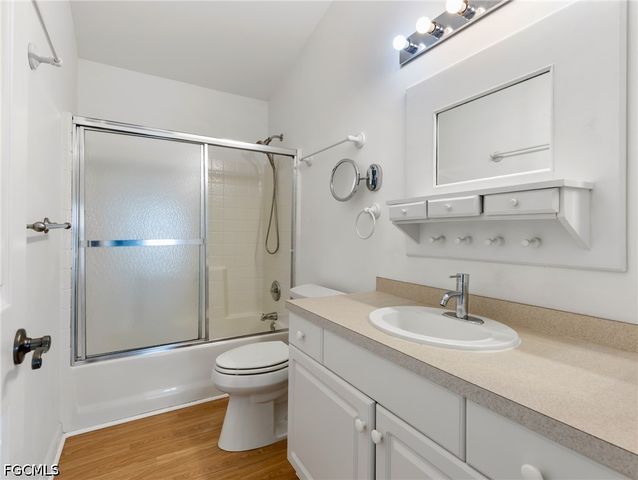 647 Coral DR, Cape Coral, FL 33904