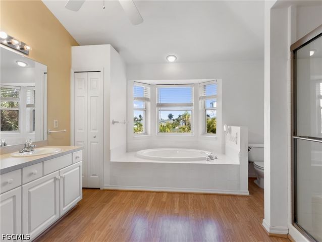 647 Coral DR, Cape Coral, FL 33904