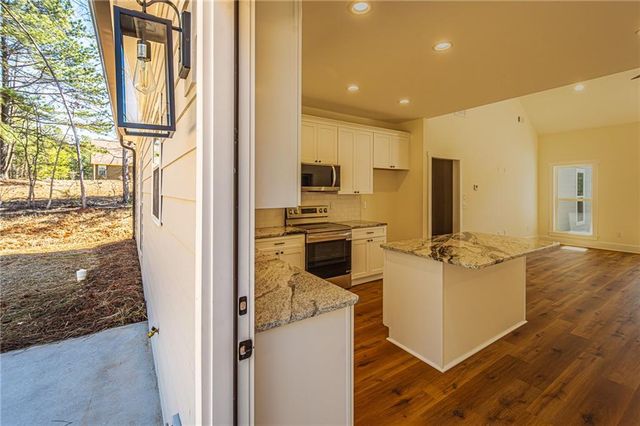 544 Makers Way, Dawsonville, GA 30534