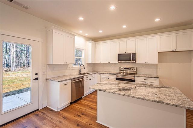 544 Makers Way, Dawsonville, GA 30534