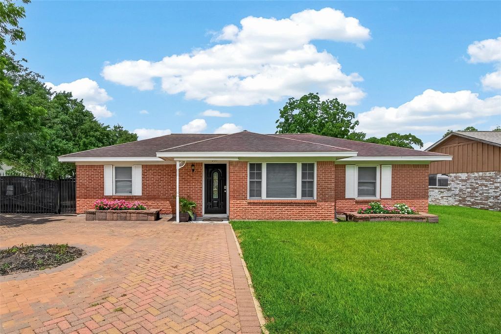 207 Eldridge Road, Sugar Land, TX 77478