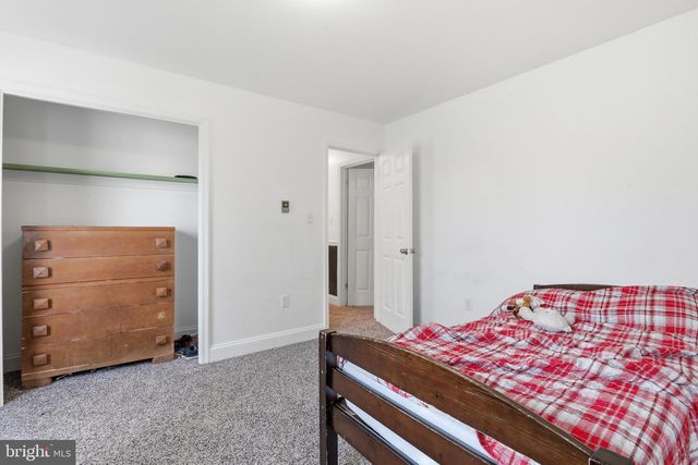 162 GEORGIA AVE, Charles Town, WV 25414