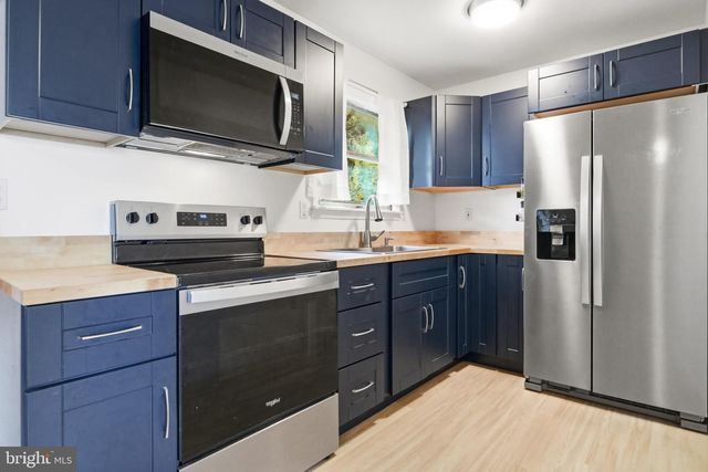 162 GEORGIA AVE, Charles Town, WV 25414