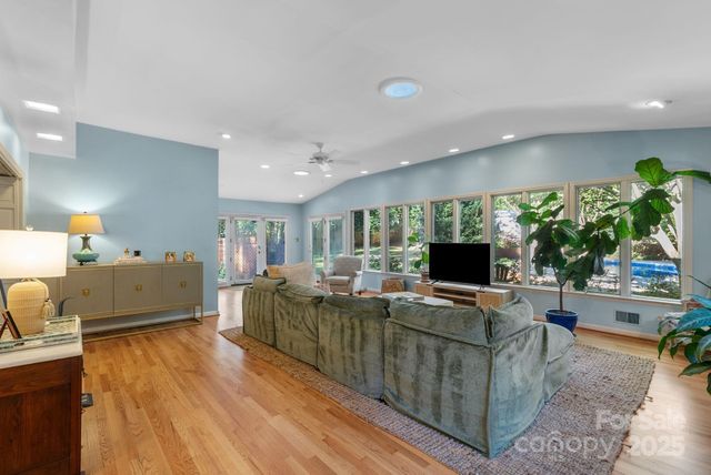 427 Ransdell Drive, Spartanburg, SC 29302