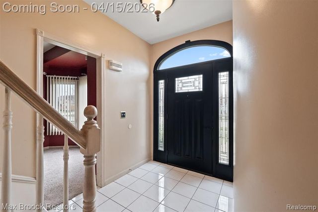 33160 Wendy Drive, Sterling Heights, MI 48310