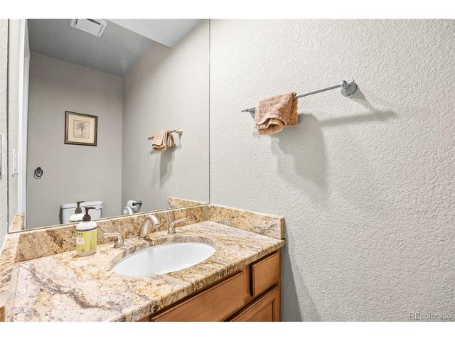 10866 E Berry Ave, Englewood, CO 80111