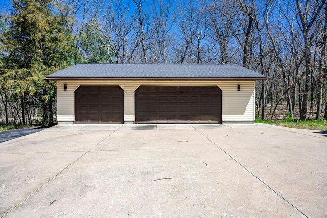 W2951 49th Street, Mauston, WI 53948