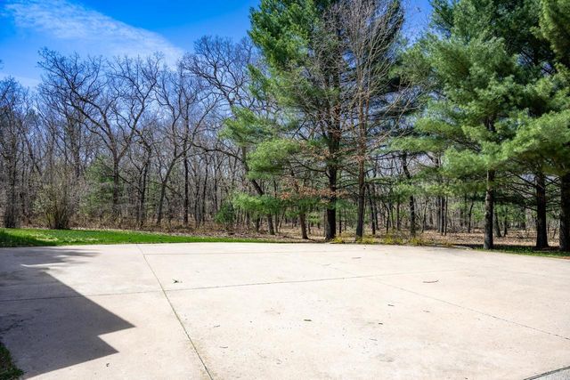W2951 49th Street, Mauston, WI 53948