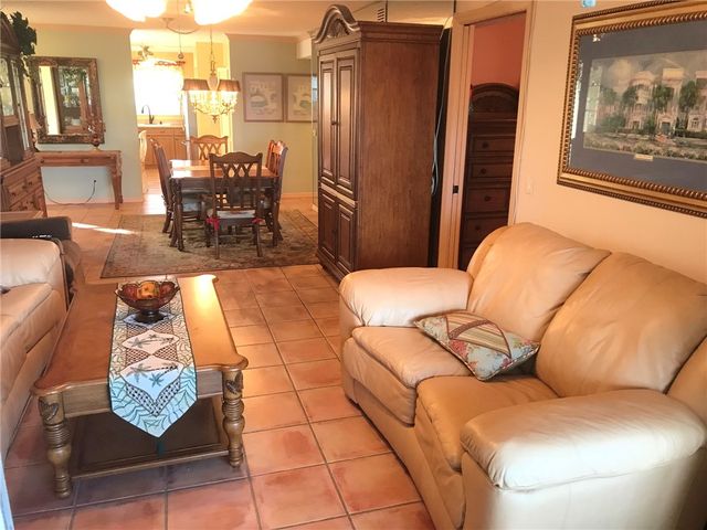 500 Grove Isle Circle 107, Vero Beach, FL 32962