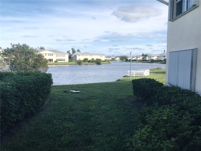 500 Grove Isle Circle 107, Vero Beach, FL 32962