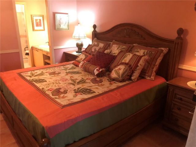 500 Grove Isle Circle 107, Vero Beach, FL 32962