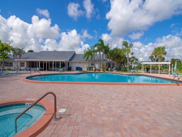 500 Grove Isle Circle 107, Vero Beach, FL 32962